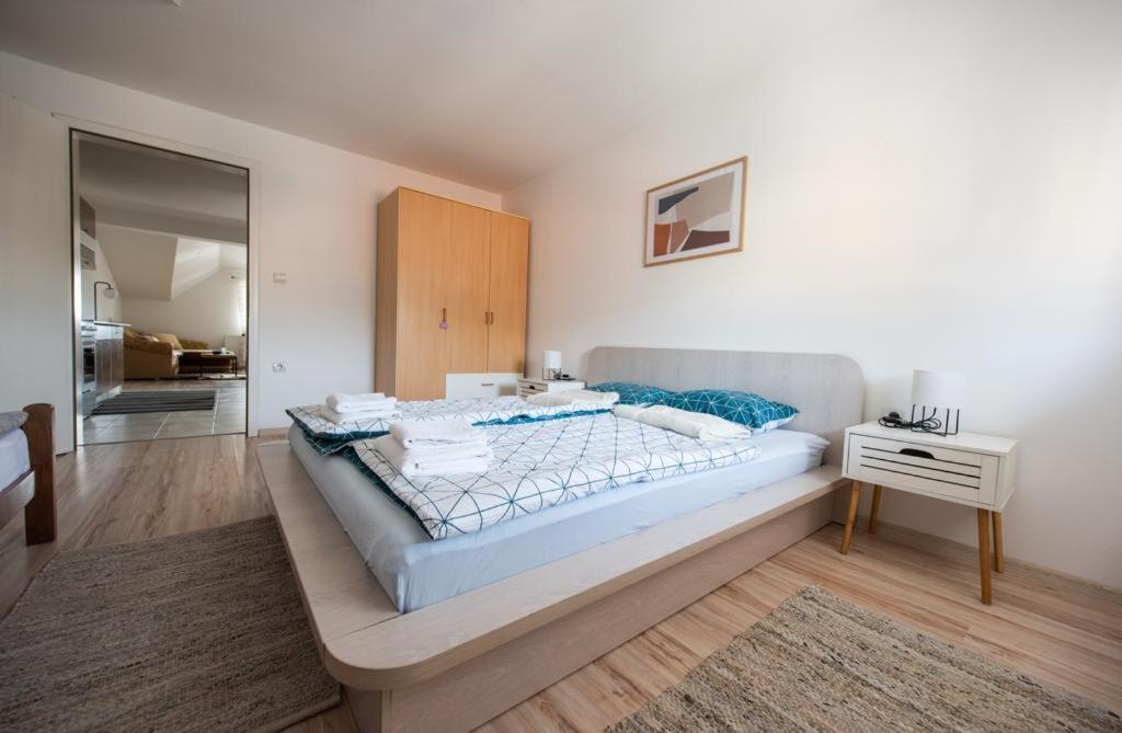 Apartman Luca ลิฟโน ภายนอก รูปภาพ