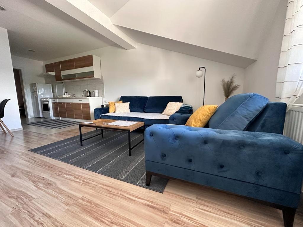 Apartman Luca ลิฟโน ภายนอก รูปภาพ